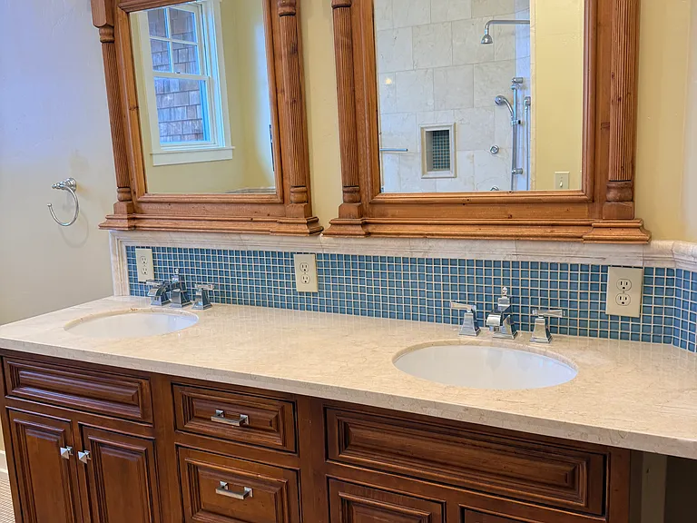 215 Woodrow Ave — Photo 12