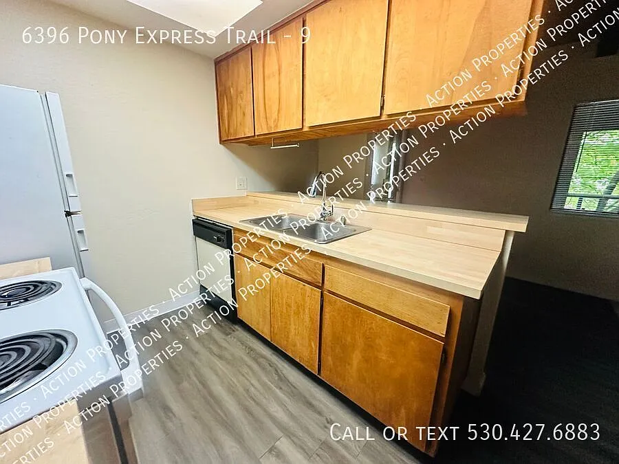 Upstairs 1 Bedroom in Pollock Pines — Photo 4