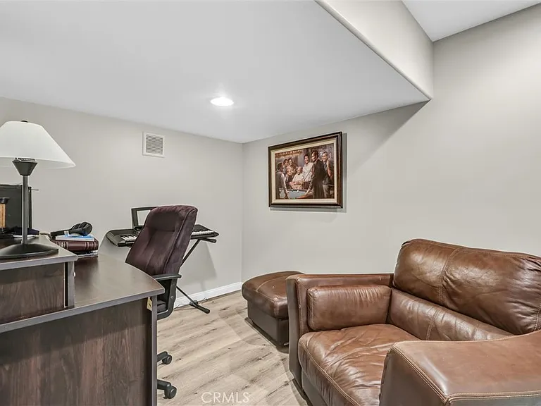 2740 Highland Way — Photo 11
