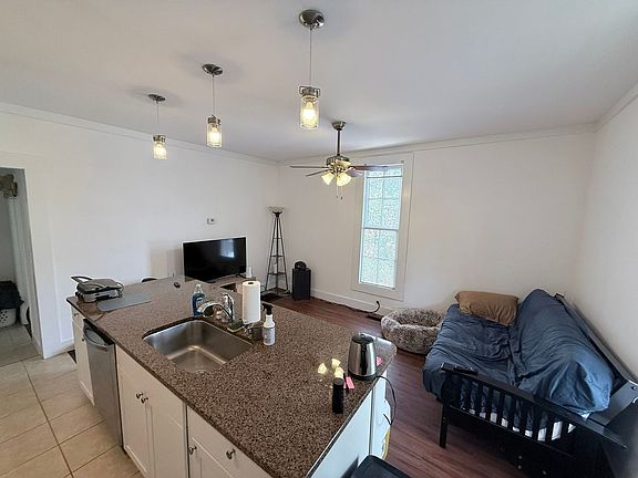 3rd image of 120 Lakeview St