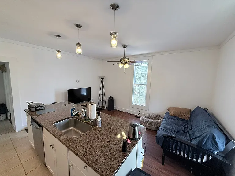 120 Lakeview St — Photo 3