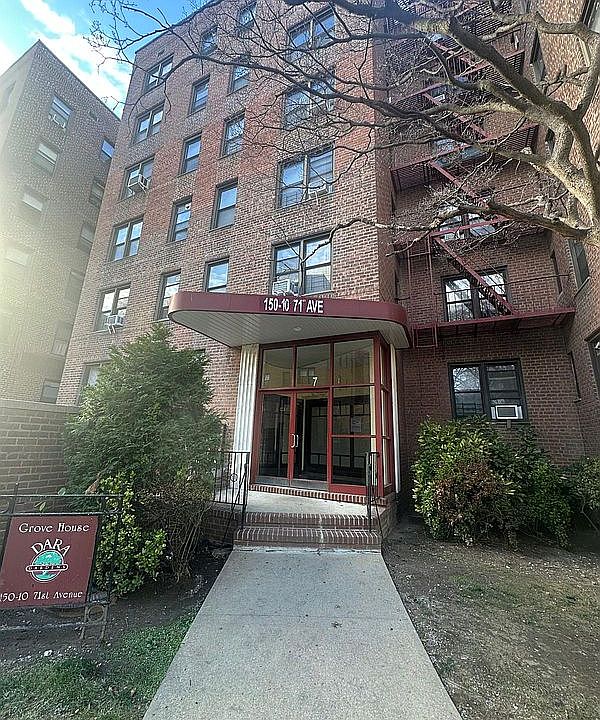 1st image of 150-10 71st Ave #4C