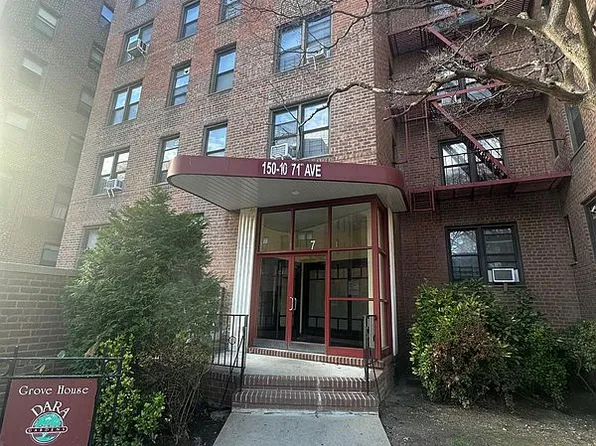 150-10 71st Ave #4C, Garden Hills, NY 11367