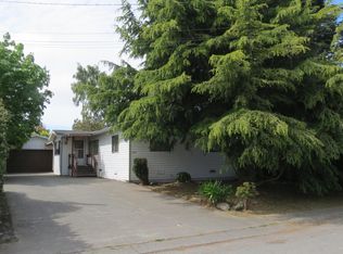 2387 Acacia Dr, Fortuna, CA 95540