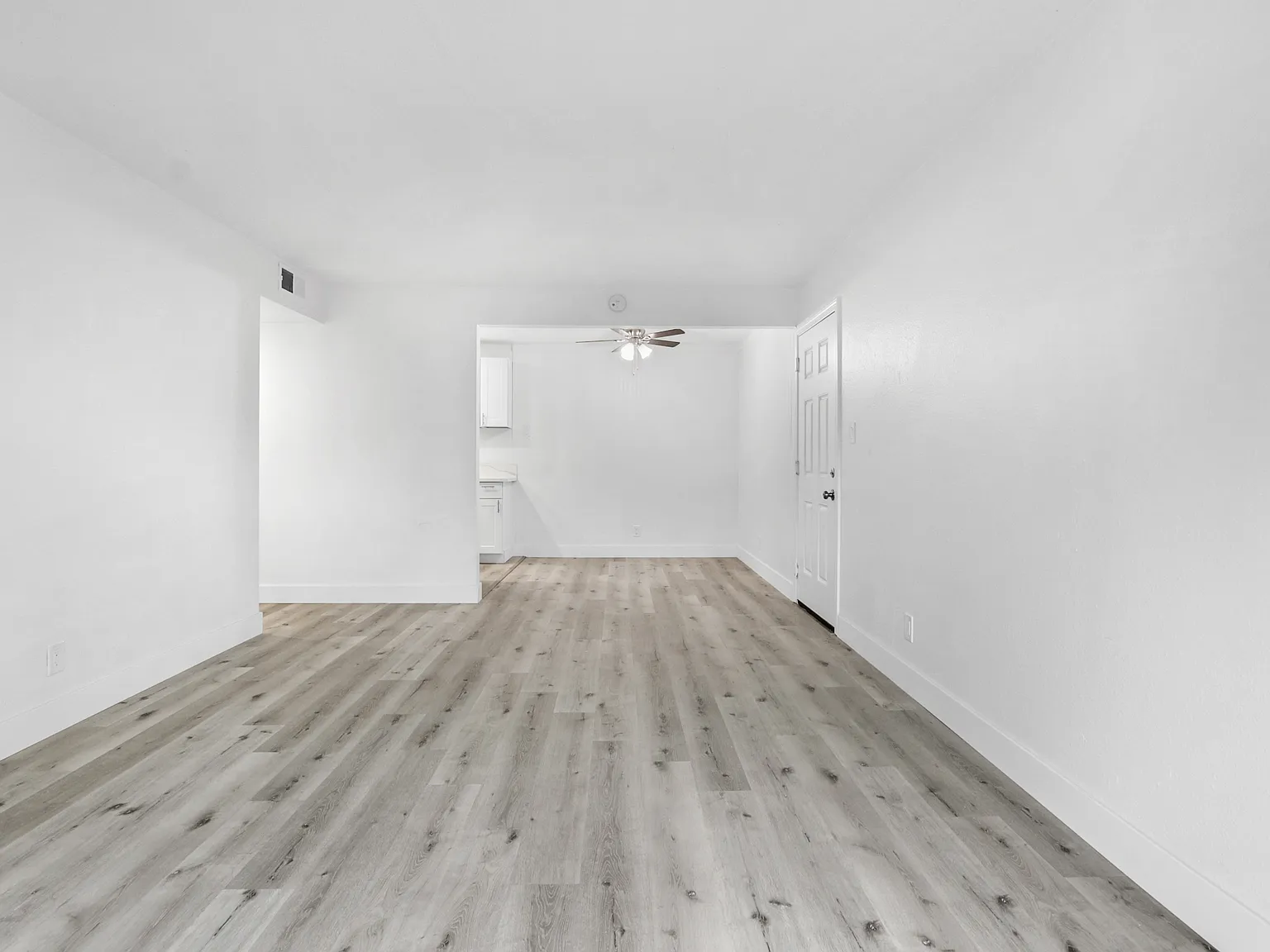Arlington Apartments — Photo 4
