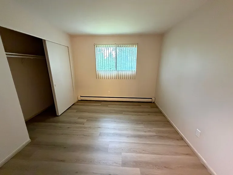 113 S Platten St — Photo 15
