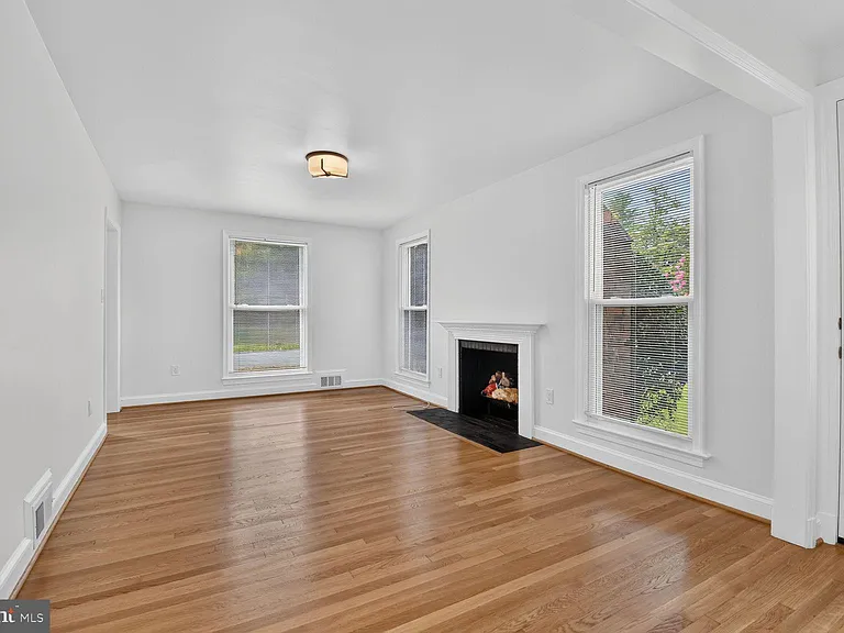 7301 Old Stage Rd — Photo 8