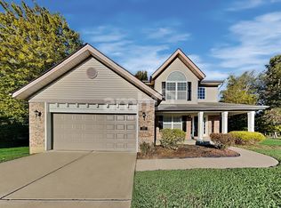 8676 Woolstone Ct, Maineville, OH 45039