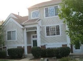 2203 Daybreak Dr, Aurora, IL 60503