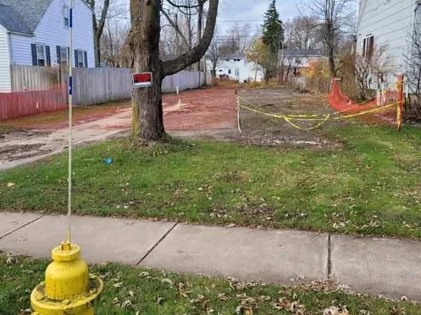 240 Oehman Blvd, Cheektowaga, NY 14225