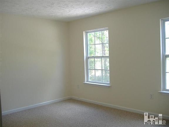 5th image of 4231 M Hall Ln NE