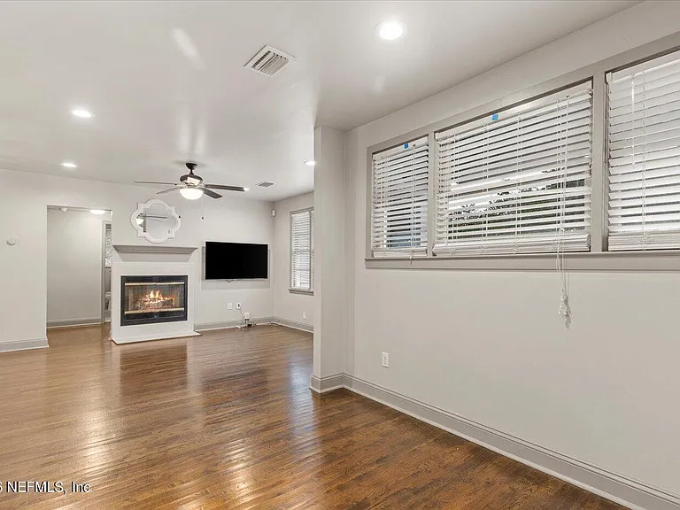 1273 Lechlade Cir — Photo 11