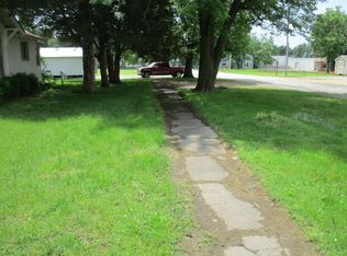 618 E Walnut St, Columbus, KS 66725