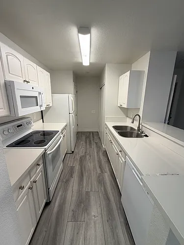 2035 S Elm St Photo 1