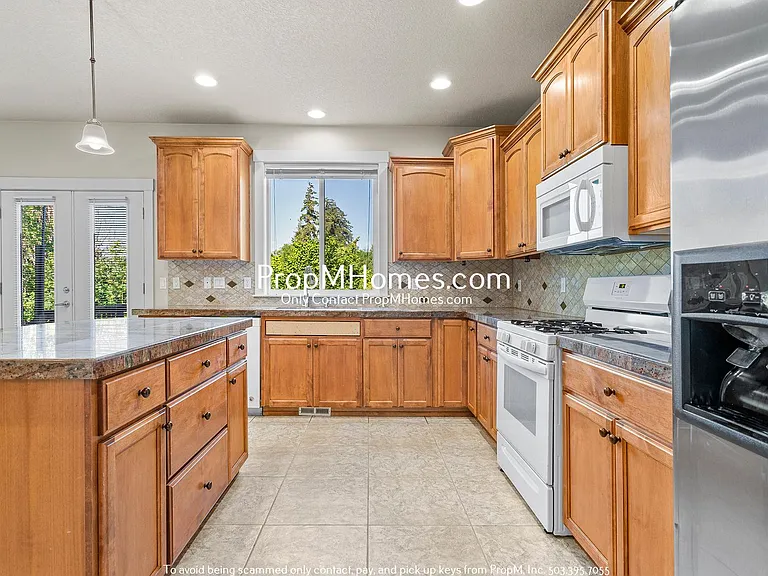 14798 SW 76th Ave — Photo 7
