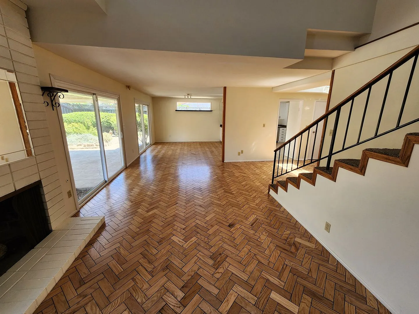 University City - Two Story House - Two Car Garage - 2589 S.F. - 4+ Bedrooms, 2.5 Baths — Photo 3
