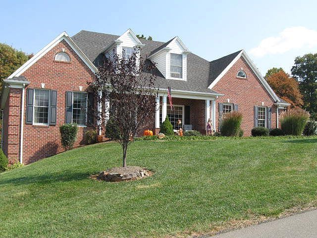 1st image of 350 Willow Bend Dr