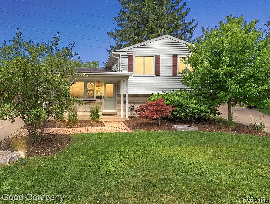 1st image of 3026 Linwood Ct