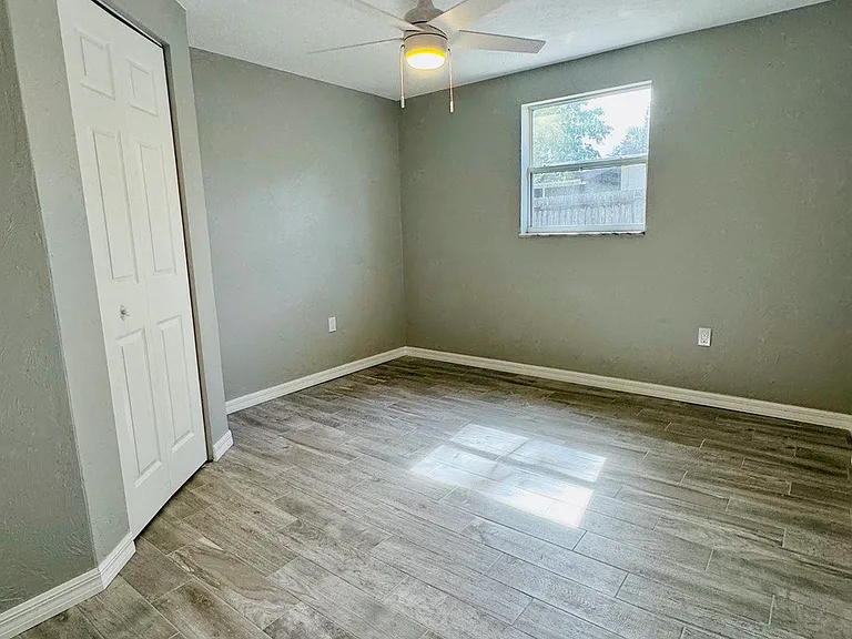 3983 Coleridge Pl — Photo 17