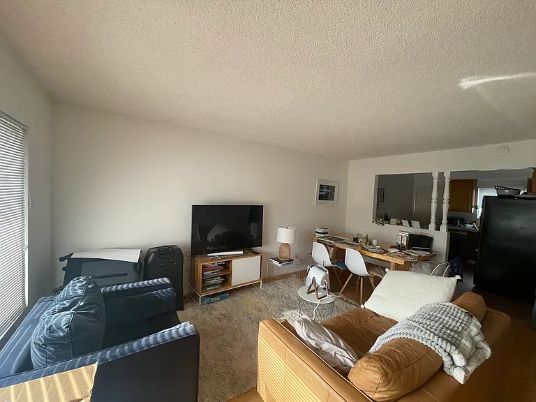 2206 Nelson Ave — Photo 6