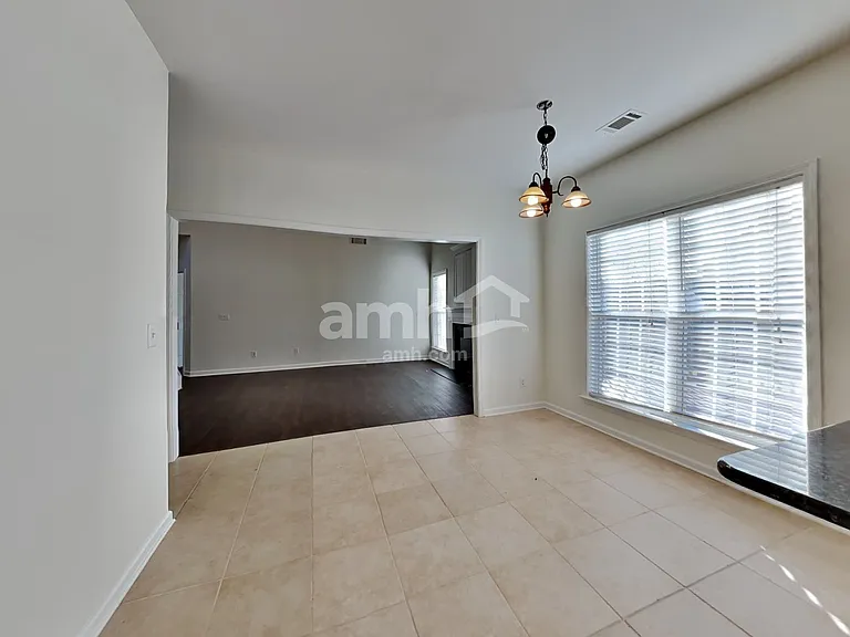 237 Mott Rd — Photo 4