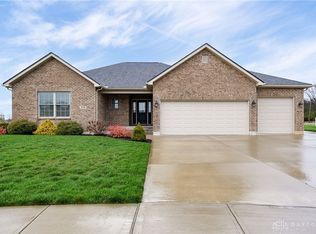 673 Whitechurch Way, Troy, OH 45373