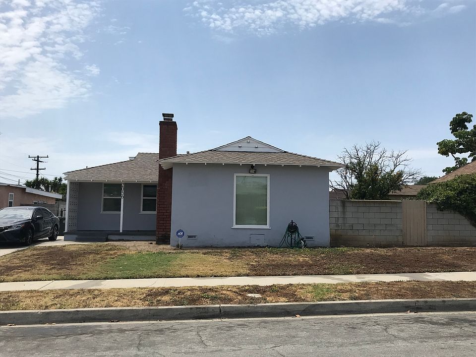1st image of 2056 W 105th St