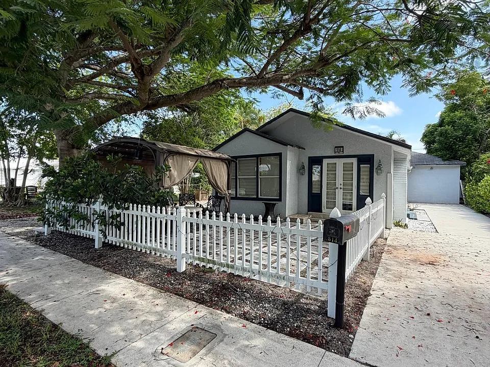 514 Churchill Rd