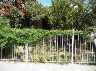 225 E 15th St, Pittsburg, CA