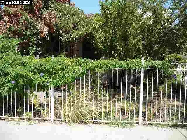225 E 15th St photo 1