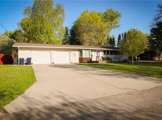 162 Lawrence St S, Prescott, WI 54021