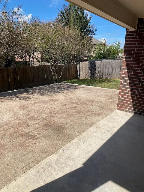 4 bed, 1994 sqft, $1,995 — Photo 4