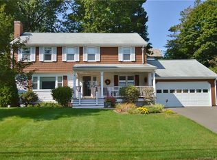 93 Riggs Ave, West Hartford, CT 06107