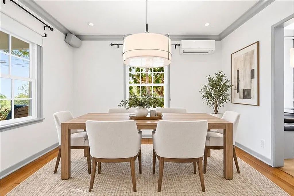 4 bed, 2.5 bath, 1690 sqft, $9,875 — Photo 4