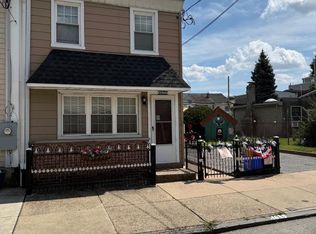 4631 Salmon St, Philadelphia, PA