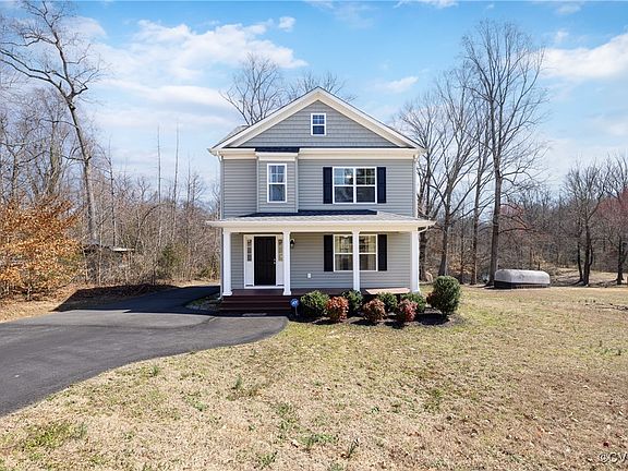 3rd image of 6417 Shadybrook Ln