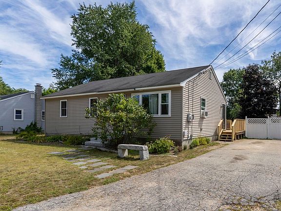 2nd image of 9 Winsor Avenue