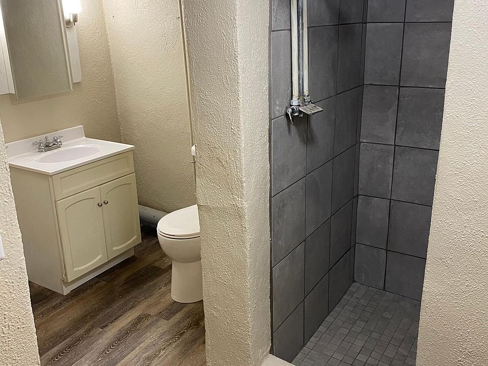 2nd image of 510 Union St APT 3