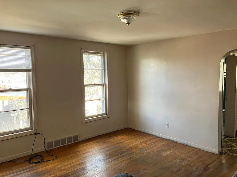 3 Burr Ave #2 — Photo 15