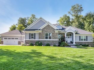 1680 Maple St, Robins, IA 52328