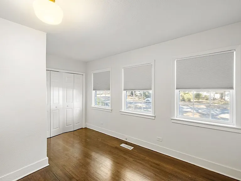 2679 Olympia Ave — Photo 17