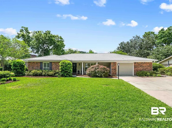 10 Paddock Dr, Fairhope, AL 36532