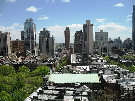 Sold by Compass | media 4
