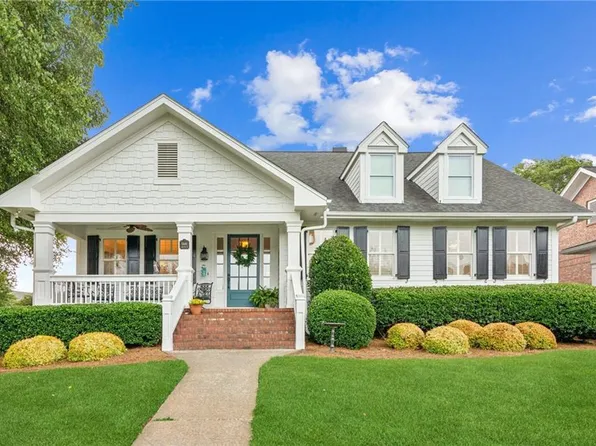 5881 Choctaw Ln, Braselton, GA 30517