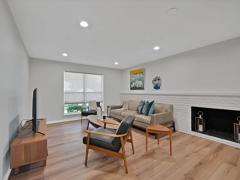 1427 Stagecoach Dr — Photo 10