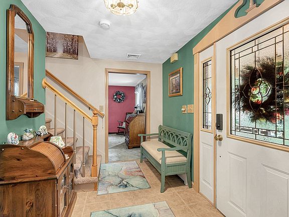 5th image of 167 Trout Brook Rd