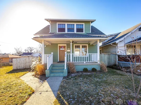 56 E Siebenthaler Ave, Dayton, OH 45405