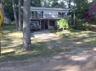 6368 E Griffin Rd, Fountain, MI 49410