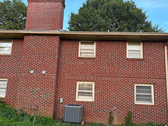 2nd image of 6331 Heardsville Rd