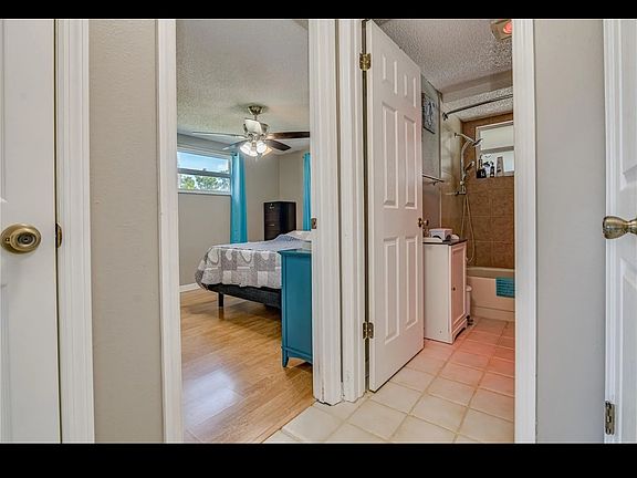 2nd image of 4229 Canandaigua Ct